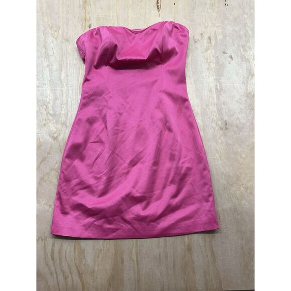 Elliatt Dresses & Skirts - Revolve Elliatt Emani dress Sz S Hot Pink Strapless Mini Silk Satin Spring
